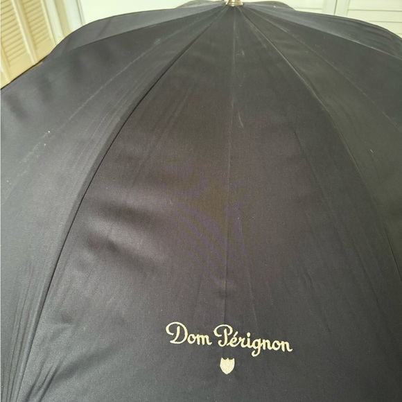 DOM PERIGNON UMBRELLA NWOT an LVMH brand. A statement!!! - Picture 2 of 5